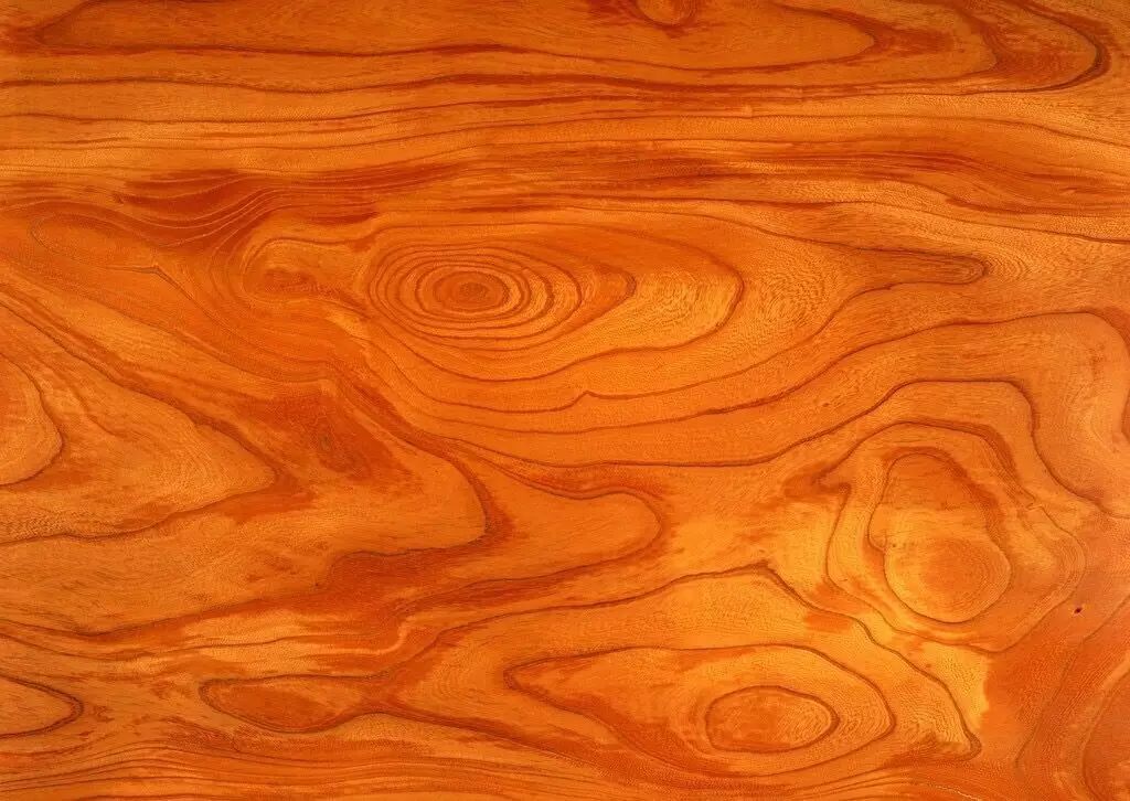 木皮的应用大大解放了木材的材料限制，木材切割开