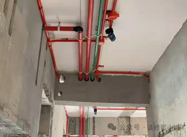 装修材料天花板有甲醛吗_装修材料天花板效果图_天花板装修材料