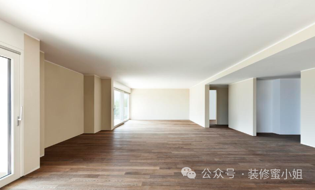 装修材料天花板效果图_装修材料天花板有甲醛吗_天花板装修材料