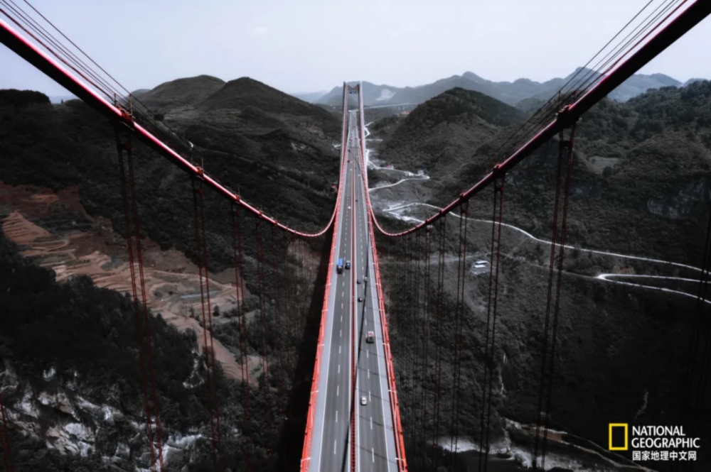 钢结构飞檐的做法图解_飞虹钢结构_钢结构飞溅怎么处理
