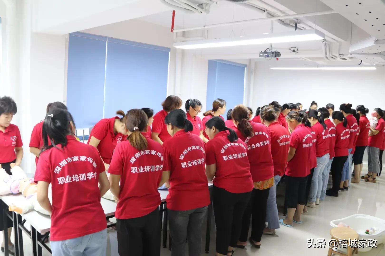 郴州保姆家政服务公司_郴州保姆招聘_郴州家政公司招保姆