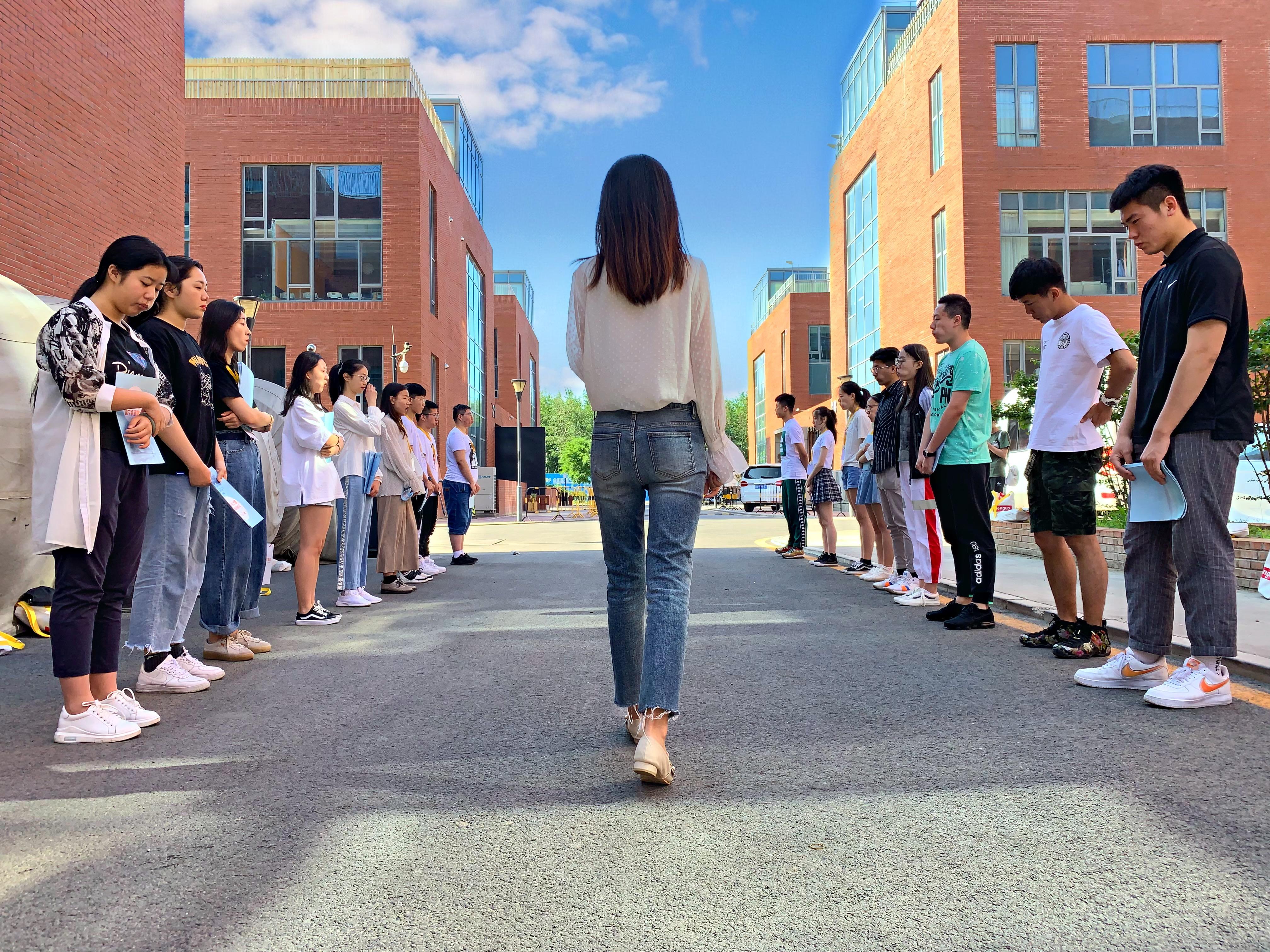 学生会压力测试面试题_学生会压力面试技巧_学生会面试压力提问