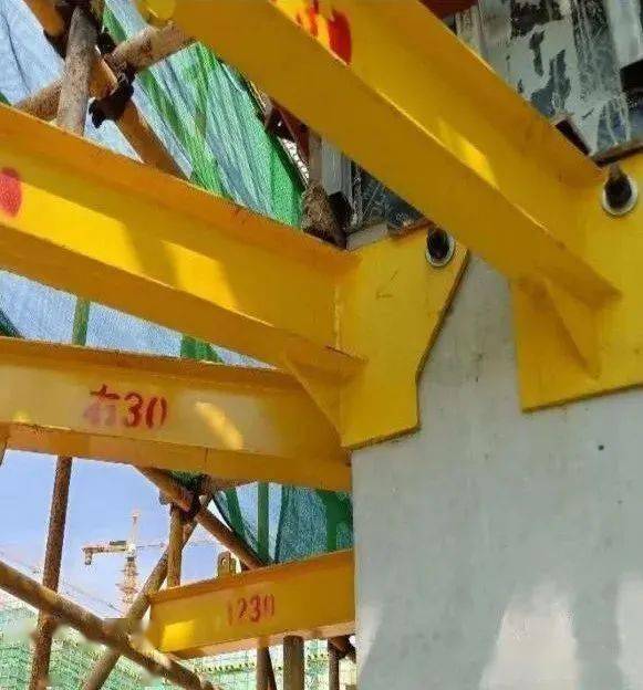 设计变截面钢梁_钢梁截面改变位置_钢结构钢梁变截面规定