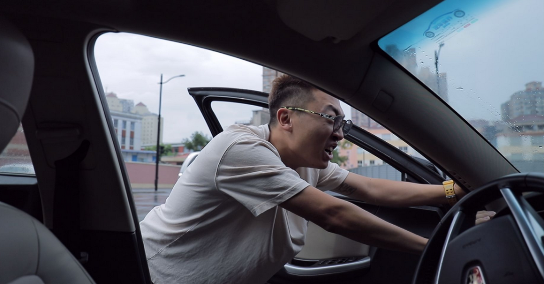 马二手车轿跑能买吗_马2两厢二手车价格_马6轿跑二手车