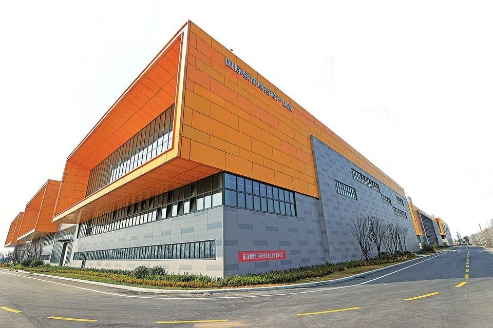 重庆新鸿路钢结构_重庆鸿路空间钢结构有限公司_重庆鸿路钢结构有限公司