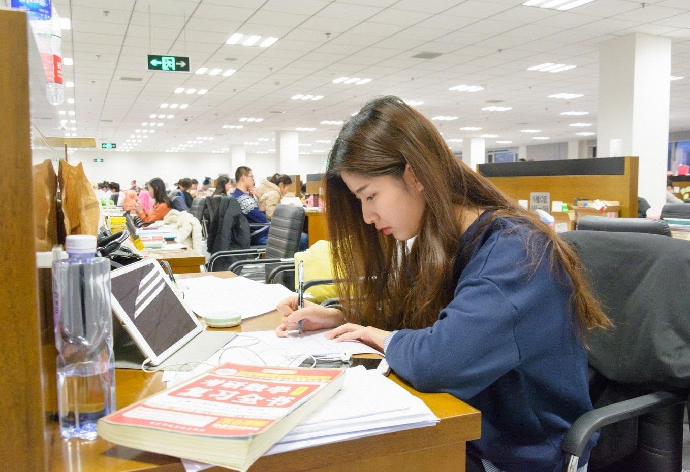 研究生复试面试都问什么问题_研究生复试面试技巧和注意事项_研究生复试面试技巧