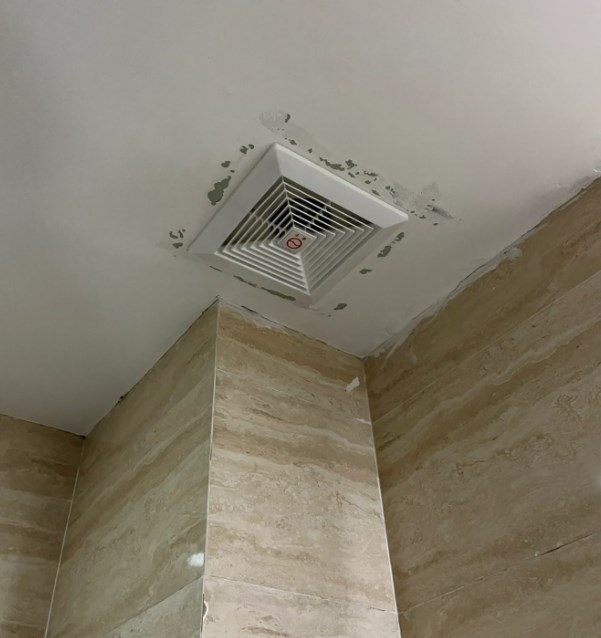 吊顶卫生装修间材料是什么_卫生间吊顶装修材料_吊顶卫生装修间材料哪种好