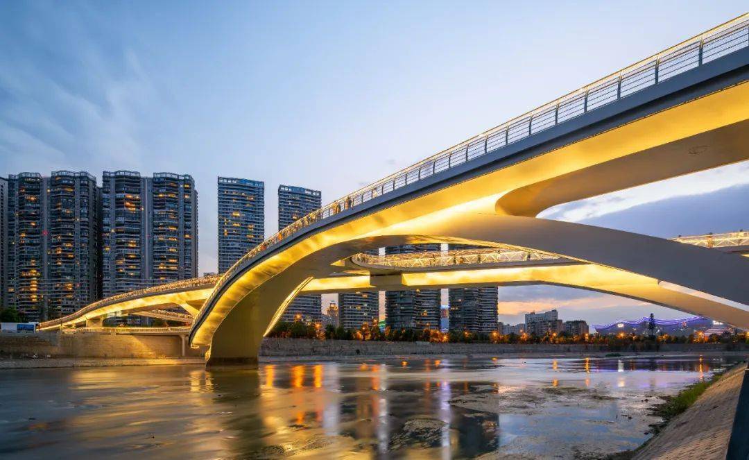 贵州省安顺市钢结构公司_安顺钢结构_安顺h型钢厂家