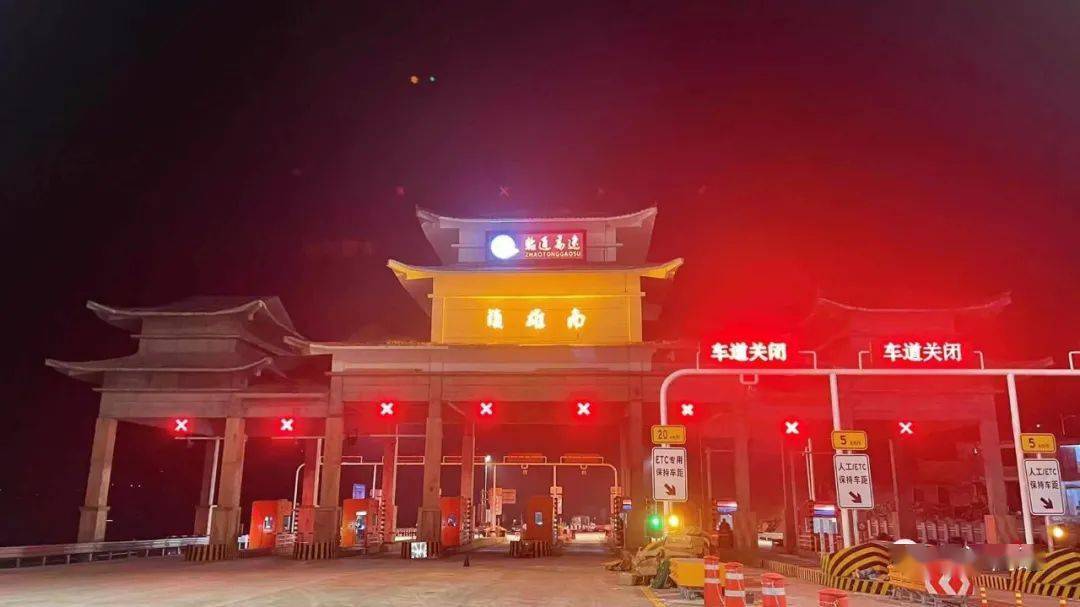 安顺h型钢厂家_安顺钢结构_贵州省安顺市钢结构公司