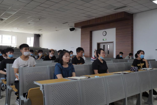 大学教师面试技巧_大学教师面试_大学教师面试一般会问什么问题