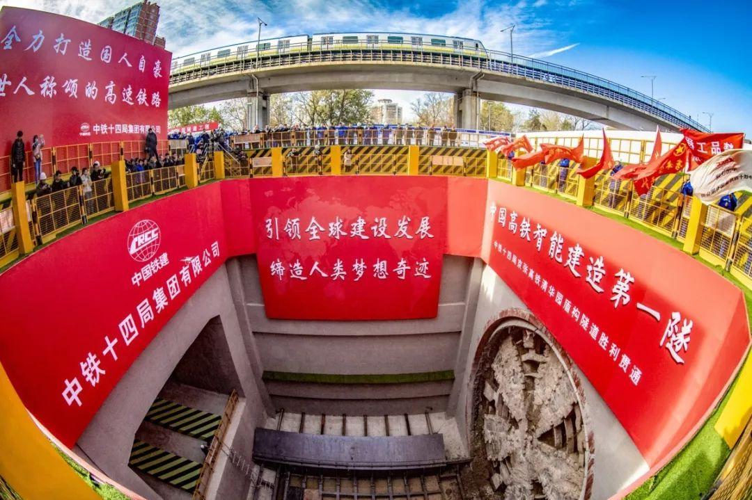 塔形钢结构_带钢塔形_钢结构塔架