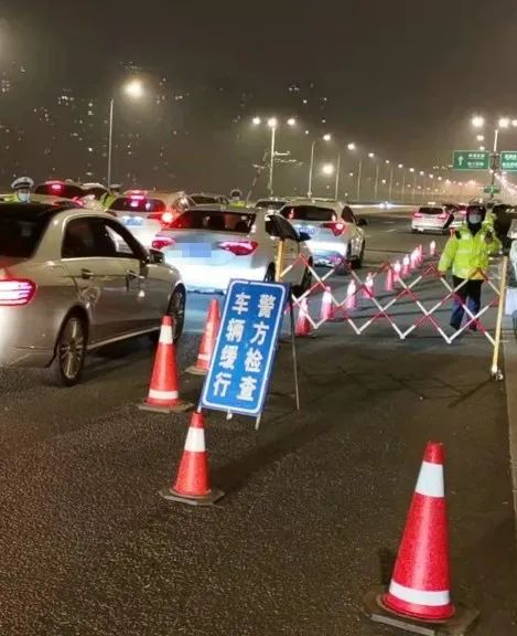 过户车牌能换二手车吗_过户车牌能换二手车牌号吗_二手车过户能不换车牌吗?