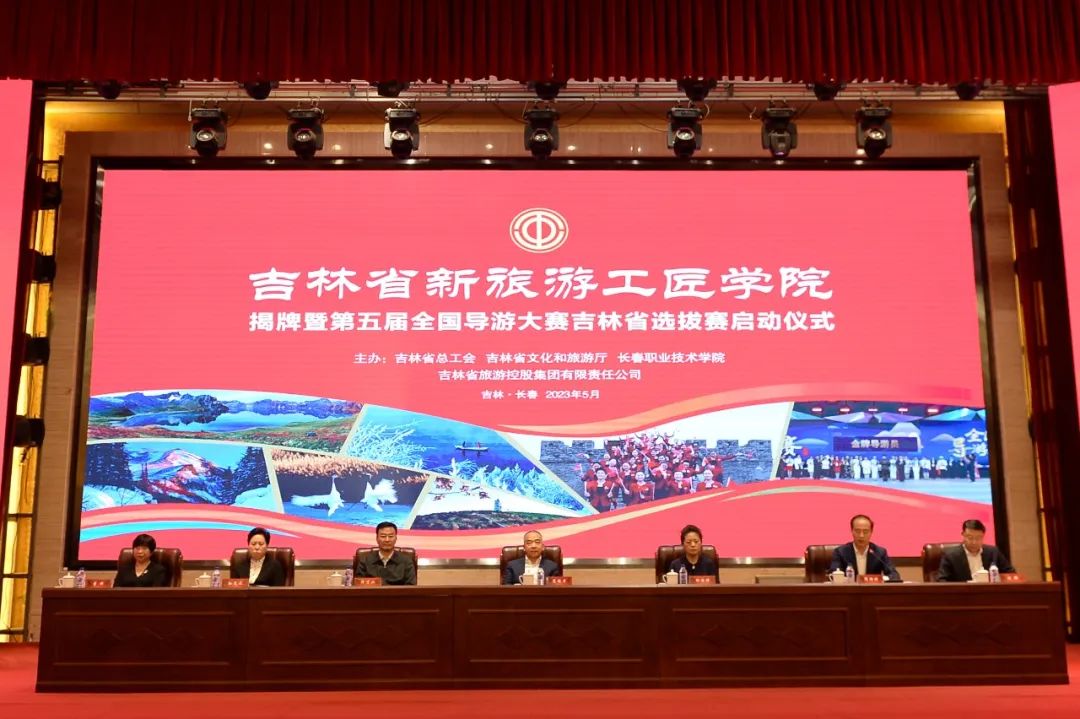 济南钢结构厂家_济南钢结构楼梯_济南钢结构
