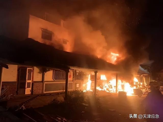 钢结构自行车棚施工图_钢构车棚施工方案_钢结构车棚施工工艺