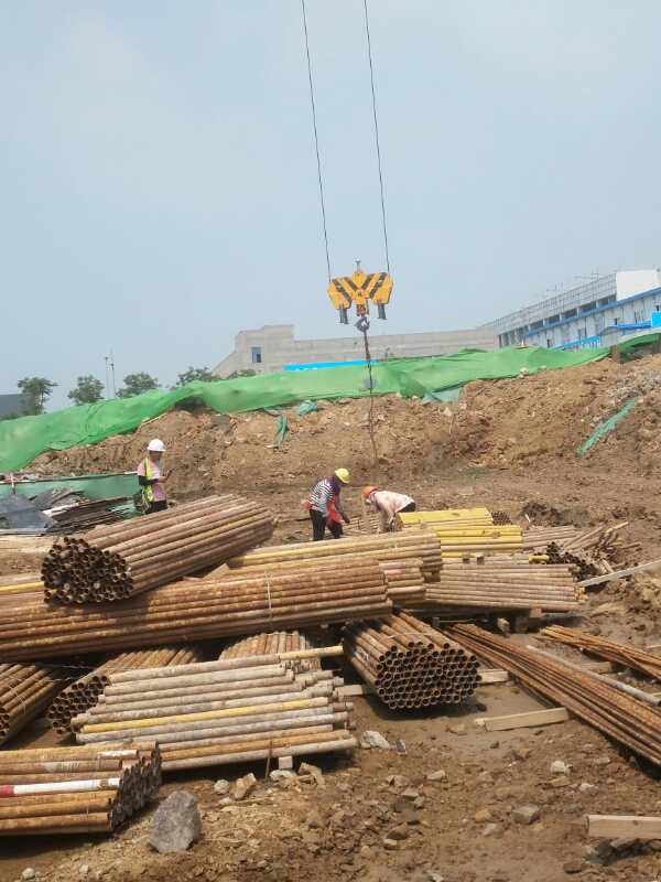 揭秘工地招工找活的秘密：如何找到高薪稳定的建筑工作？