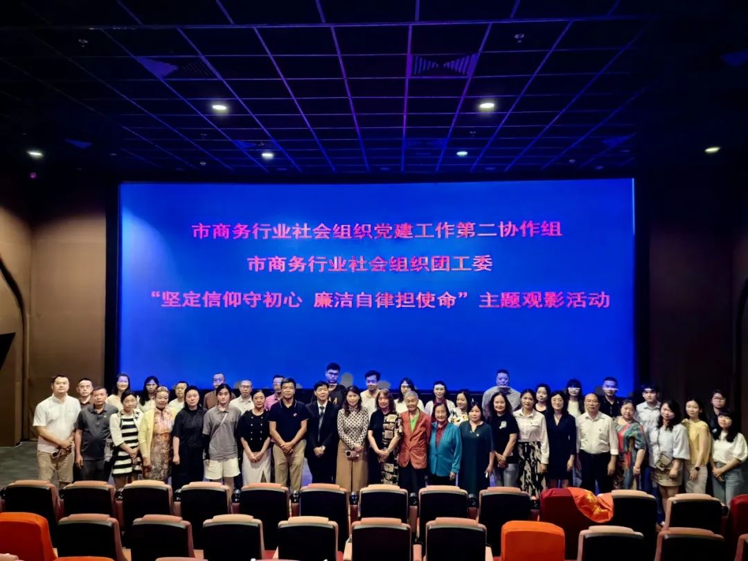 重庆家政保洁服务公司_重庆家之宝家政服务有限公司_重庆家政保洁公司电话
