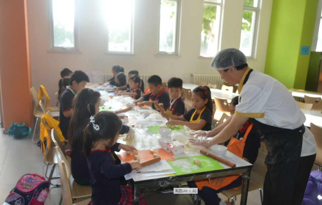 創(chuàng)意速寫素材_creative sketch創(chuàng)意速寫_創(chuàng)意速寫的表現(xiàn)技巧