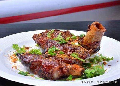 卤三国熟食加盟费多少钱_卤三国熟食连锁怎么样_卤三国熟食加盟店