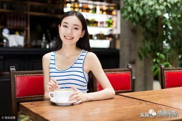 喜欢发心灵鸡汤的女人_女人发心灵鸡汤是什么意思_女生发心灵鸡汤怎么幽默评论