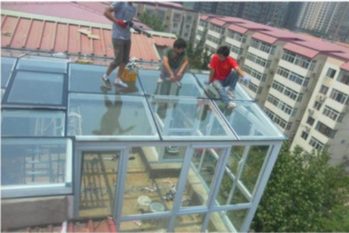 房顶钢结构材料用量计算_钢结构房顶用什么材料_房顶做钢结构