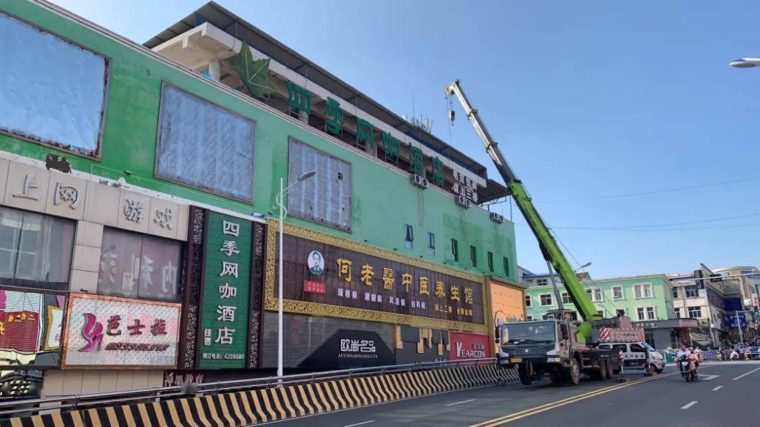 户外广告钢架结构图_户外广告牌钢结构技术规程_户外钢结构广告牌