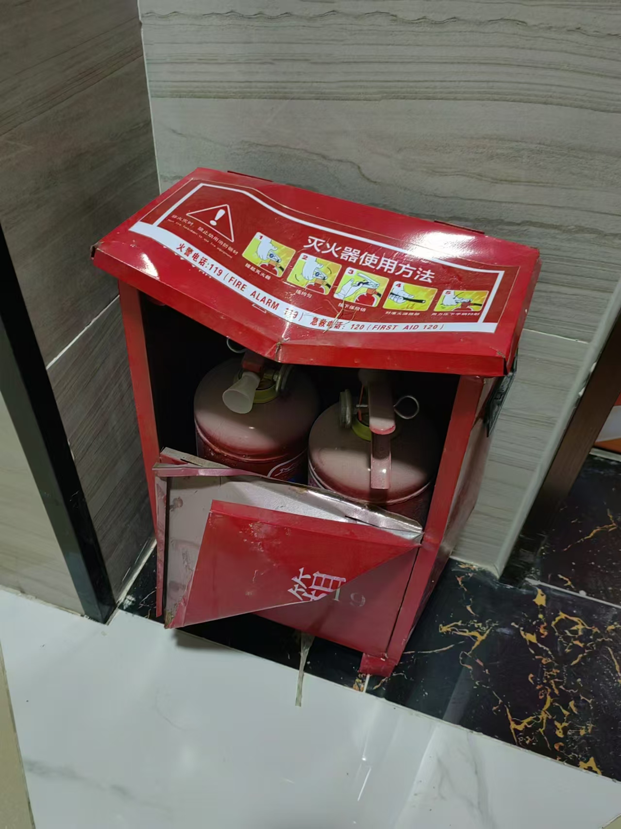 观光电梯钢结构施工图_观光电梯施工图片_观光电梯立面图