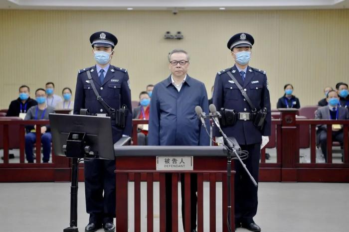 判死缓限制减刑__最年轻副国级部级干部