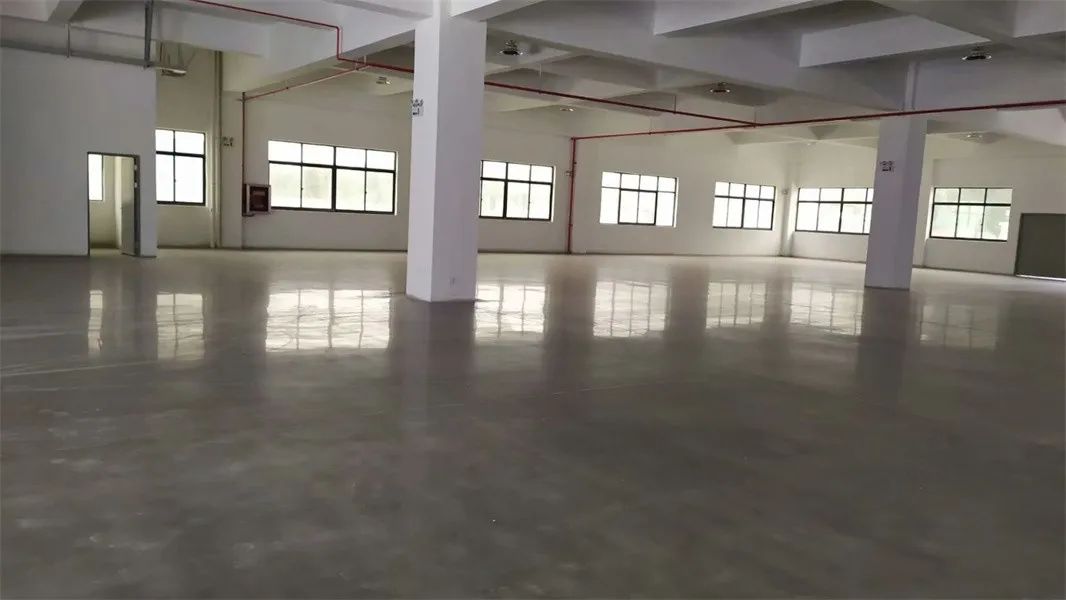 车间装修地面材料要求_车间地面装修材料_车间铺地面材料