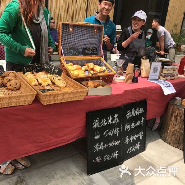 钢结构雨棚 计算_钢结构雨棚怎么算工程量_钢结构雨棚计算建筑面积