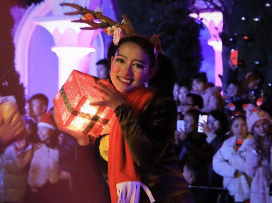 芜湖方特梦幻王国夜场时间_芜湖方特梦幻王国几月份有夜场_梦幻王国方特芜湖项目