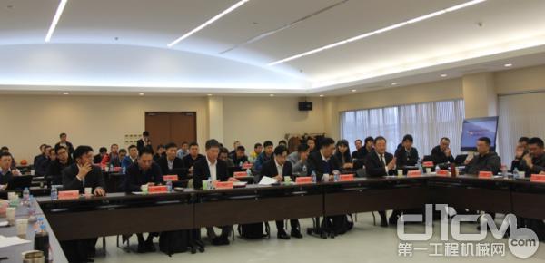 小松挖掘机二手车_小松二手挖机市场_二手挖掘机小松200一6