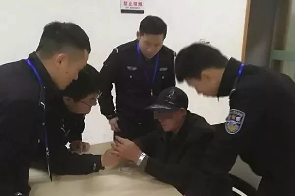 长兴租房58 民警热心助老人，头顶烈日找回丢失母羊