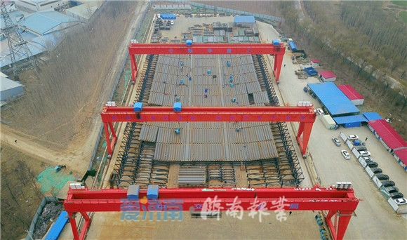 钢结构梁的跨高比_钢结构梁高跨比_跨钢梁结构高度是多少
