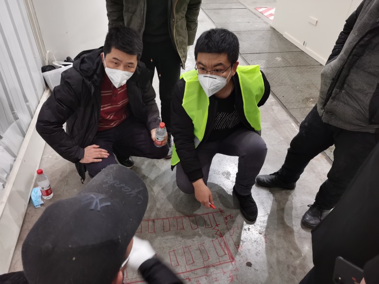 武汉钢结构雨棚_武汉钢雨棚结构改造_钢结构雨棚价格