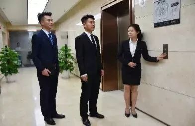 职场礼仪+商务礼仪_职场礼仪+商务礼仪_职场礼仪+商务礼仪