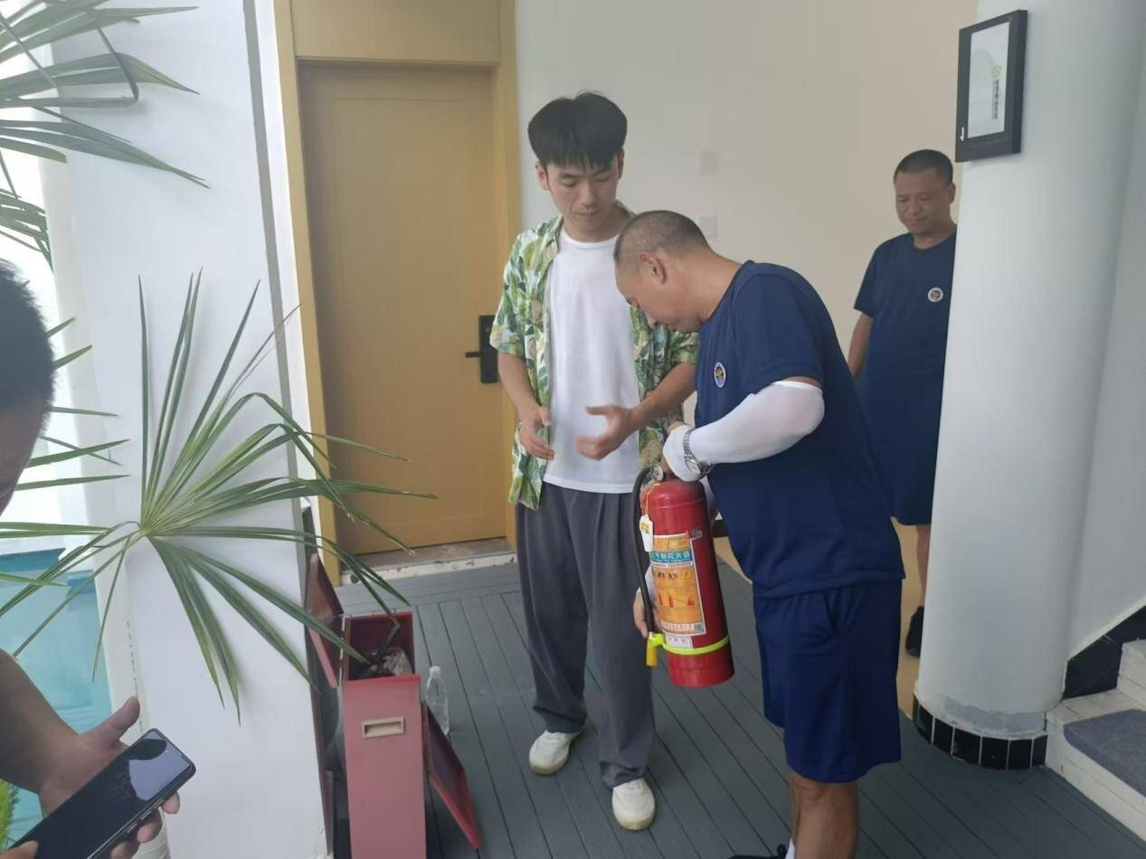 值班人员岗位责任制度_值班职责岗位人员是指_值班人员岗位职责