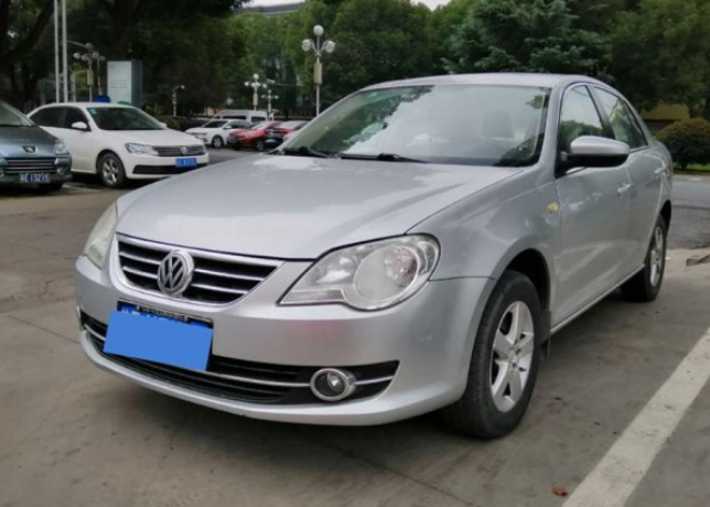 买二手车买轿车还是suv_车买2手的好吗_2万左右买什么车好2万左右二手车