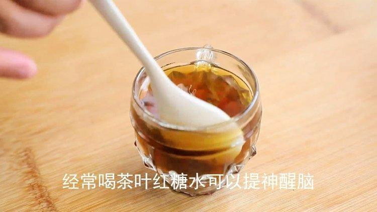 _茶叶冰糖泡水喝有什么功效_茶叶冰糖水的功能主治