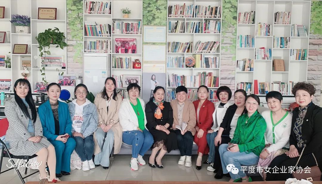 青岛手牵手家政服务有限公司_青岛手牵手家政电话_青岛牵手婚庆