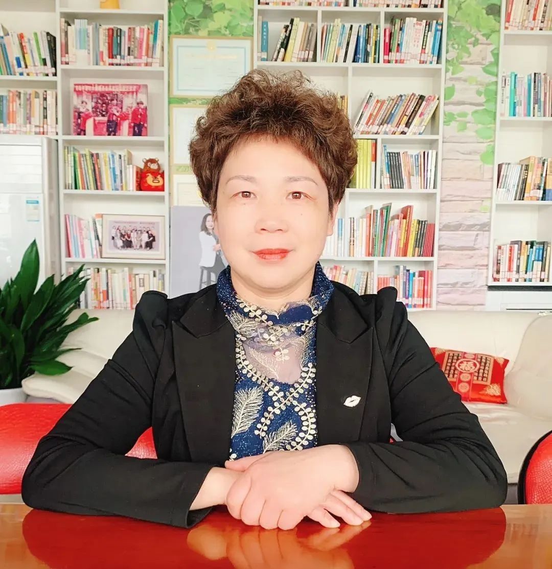 青岛手牵手家政服务有限公司_青岛手牵手家政电话_青岛牵手婚庆
