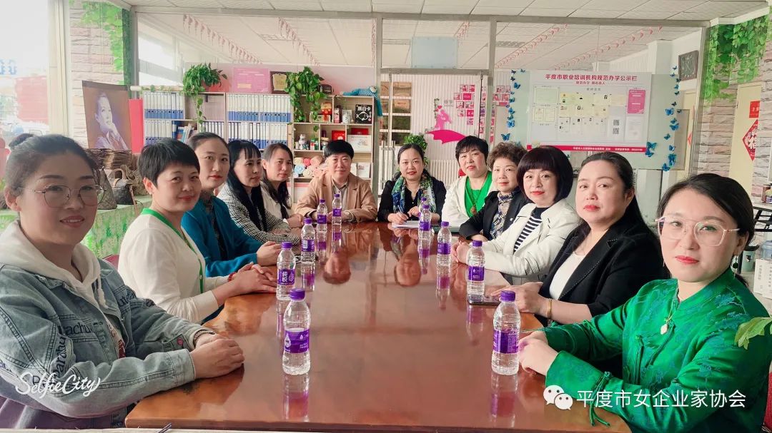 青岛手牵手家政电话_青岛手牵手家政服务有限公司_青岛牵手婚庆