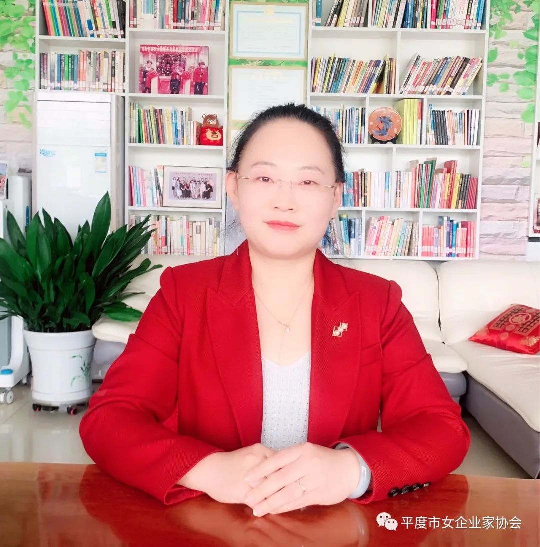 青岛牵手婚庆_青岛手牵手家政电话_青岛手牵手家政服务有限公司