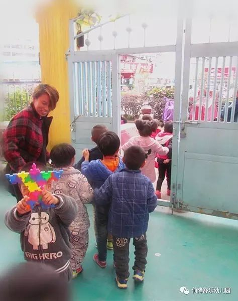 幼儿防骗_防骗幼儿园安全教育_防骗幼儿园安全防骗小视频