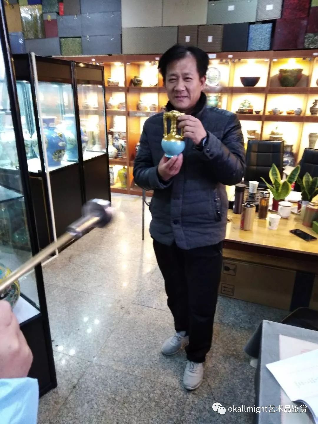 鸡缸杯骗局_鸡缸杯谁买了_鸡缸杯洗钱