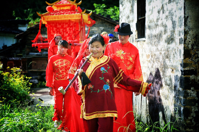 旅行社接待部岗位职责_旅行社接待员职责_旅行社前台接待岗位职责