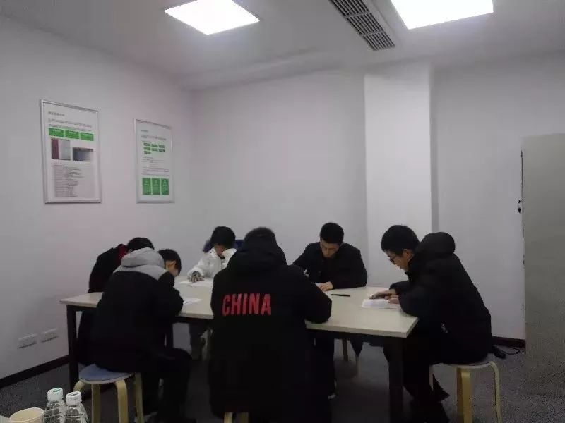 高校自主招生面试自我介绍_大学自主招生解密:面试技巧_大学自主招生面试题