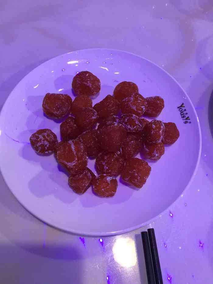 店铺门上贴招工告示，就一定算“违法”吗？