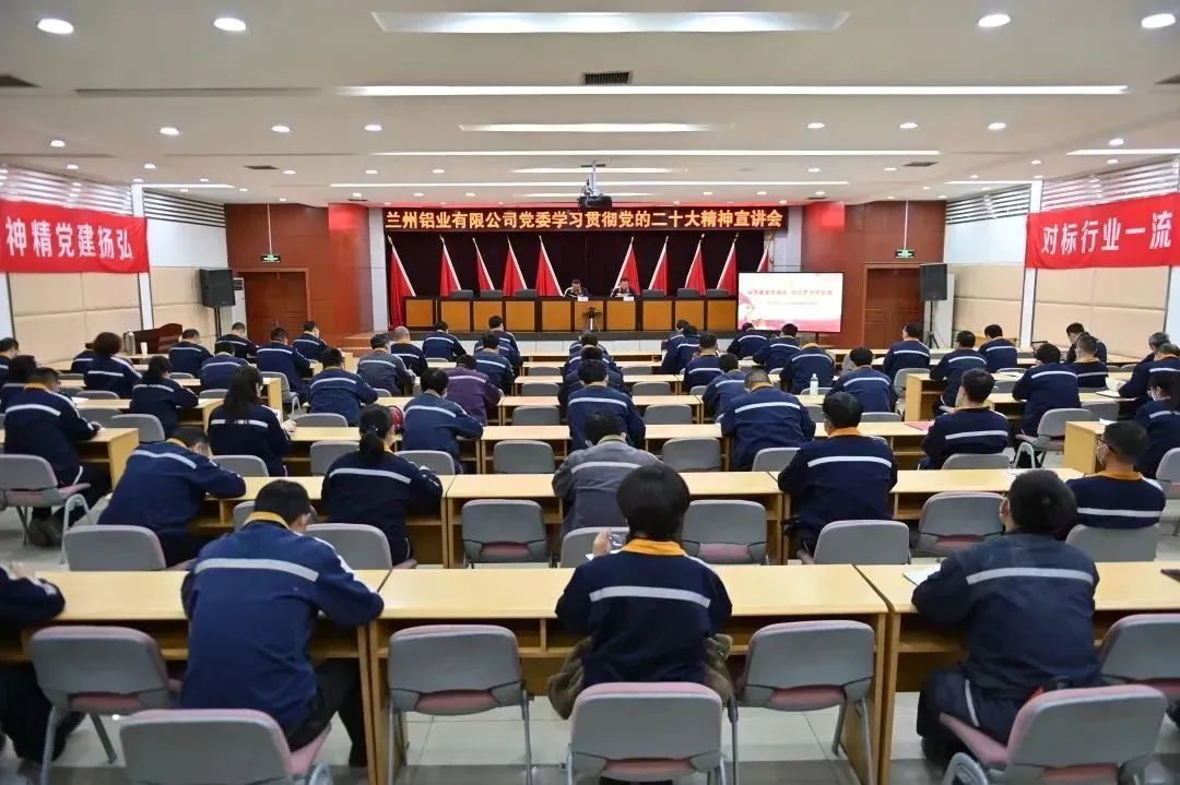 废铝熔炼炉_大型废铝熔炼炉_熔炼废铝用什么设备
