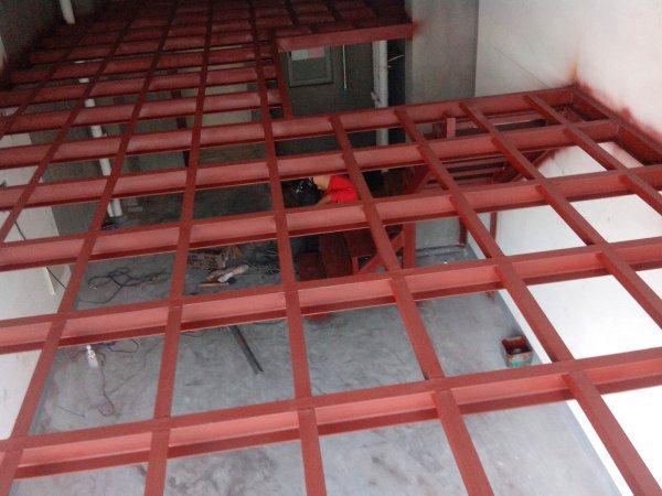 钢结构阁楼楼板_楼板钢阁楼结构施工方案_楼板钢阁楼结构图片