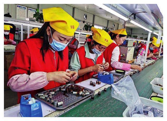 东莞工厂实探：月薪5500难招人，“打工人”正在一步步减少